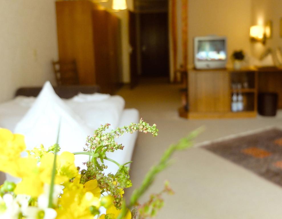 Hotel Valsana Am Kurpark Bad Wildbad Ngoại thất bức ảnh