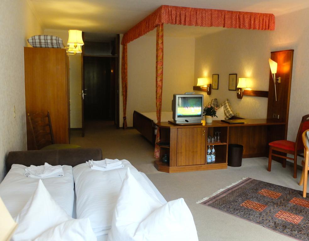 Hotel Valsana Am Kurpark Bad Wildbad Ngoại thất bức ảnh