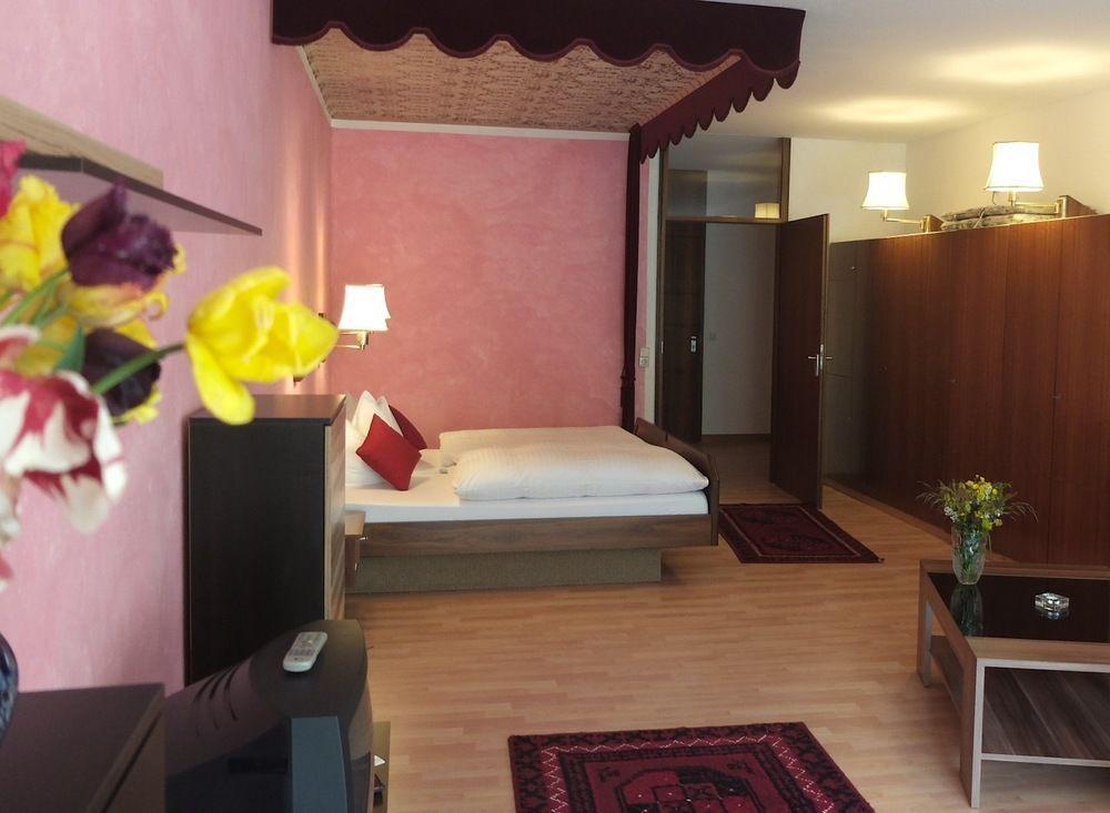 Hotel Valsana Am Kurpark Bad Wildbad Ngoại thất bức ảnh