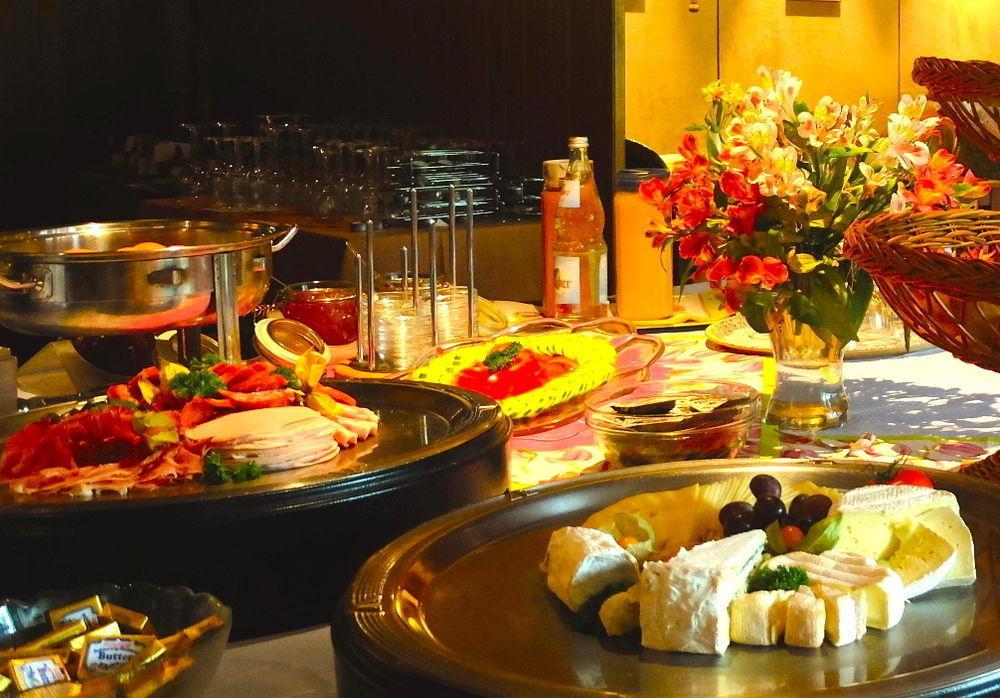 Hotel Valsana Am Kurpark Bad Wildbad Ngoại thất bức ảnh