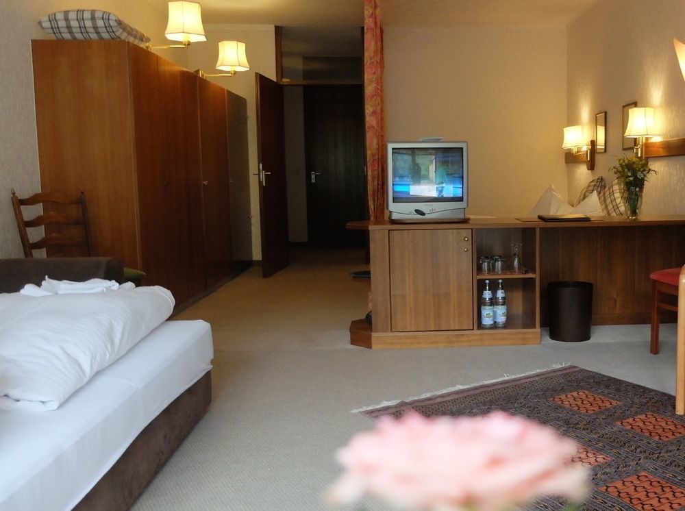 Hotel Valsana Am Kurpark Bad Wildbad Ngoại thất bức ảnh